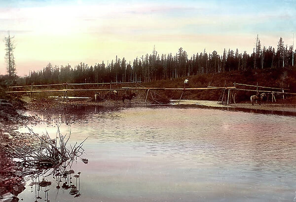 Temporary Crossing Built by Settlers Over the Zolotoi-Kita River. Zimov'evsko-Mesh... 1906-1908. Creator: Dorozhno-Stroitel'nyi Otdel