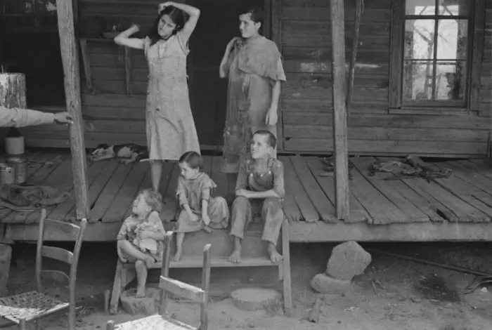 Framed Print : Tengle children, Hale County, Alabama, 1936. Creator: Walker Evans Framed Print : Tengle children, Hale County, Alabama, 1936. Creator: Walker Evans