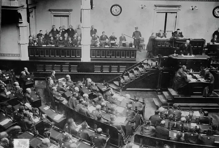 Framed Print : (Terauchi?) addressing Lower House, Japan, 1917. Creator: Bain News Service Framed Print : (Terauchi?) addressing Lower House, Japan, 1917. Creator: Bain News Service