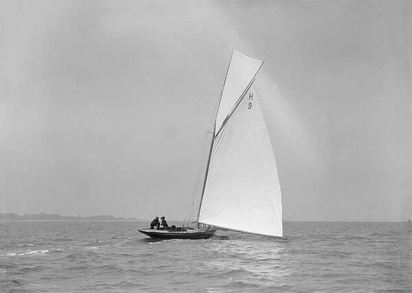 Termagent (H9), an early 8 Metre class yacht sails downwind, 1911