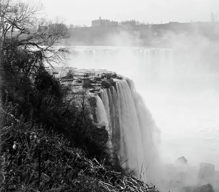 Framed Print : Terrapin Point, Goat Island, Horseshoe Falls, Niagara Falls, N.Y. between 1900 and 1915. Creator: Unknown Framed Print : Terrapin Point, Goat Island, Horseshoe Falls, Niagara Falls, N.Y. between 1900 and 1915. Creator: Unknown