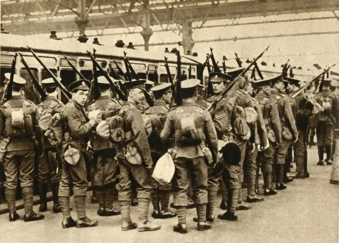 Framed Print : Territorials from Summer Camp - Terriers entraining at Waterloo, 1914-1918, (1933) Framed Print : Territorials from Summer Camp - Terriers entraining at Waterloo, 1914-1918, (1933)
