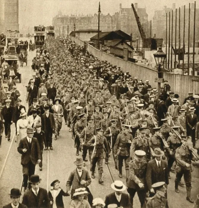 Framed Print : Territorials from Summer Camp - Terriers marching easy over Westminster Bridge, 1914-1918 Framed Print : Territorials from Summer Camp - Terriers marching easy over Westminster Bridge, 1914-1918