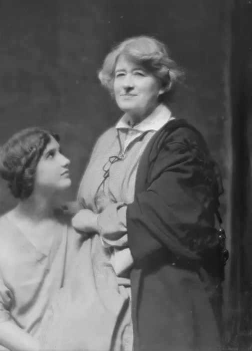 Framed Print : Terry, Ellen, Miss, and Anna Duncan, portrait photograph, 1915. Creator: Arnold Genthe Framed Print : Terry, Ellen, Miss, and Anna Duncan, portrait photograph, 1915. Creator: Arnold Genthe