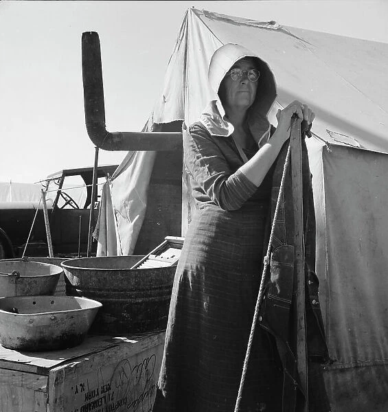 Texas woman in carrot pullers camp, Imperial Valley, California, 1939. Creator: Dorothea Lange