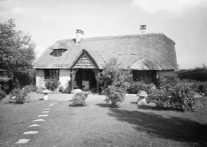 Framed Print : Thatched cottage and garden, c1935. Creator: Kirk & Sons of Cowes Framed Print : Thatched cottage and garden, c1935. Creator: Kirk & Sons of Cowes
