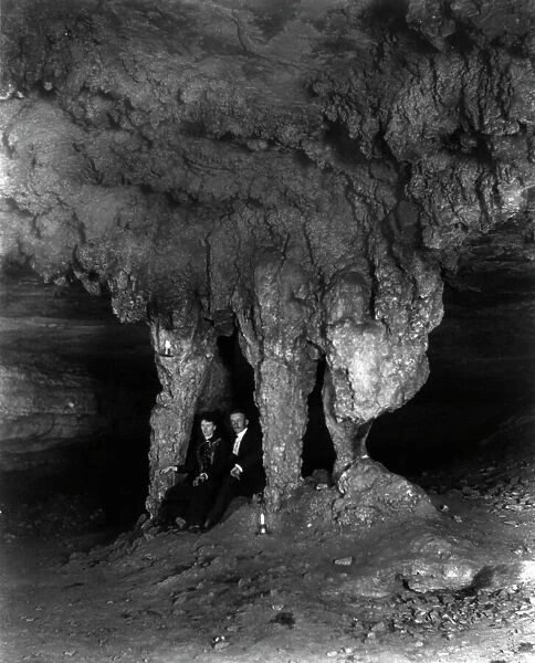 'The Bridal Altar' (stalactites), Mammoth Cave, Edmondson County, Kentucky, c1891. Creator: Frances Benjamin Johnston. 'The Bridal Altar' (stalactites), Mammoth Cave, Edmondson County, Kentucky, c1891. Creator: Frances Benjamin Johnston