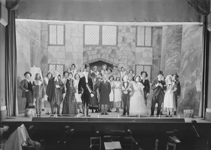 Framed Print : Theatre show, Ventnor, Isle of Wight, c1935. Creator: Kirk & Sons of Cowes Framed Print : Theatre show, Ventnor, Isle of Wight, c1935. Creator: Kirk & Sons of Cowes
