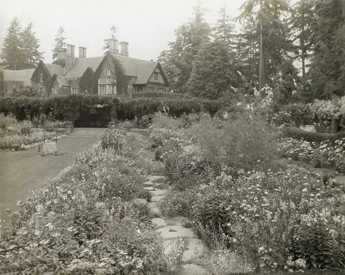 Framed Print : Thornewood, Chester Thorne house, Lakewood, Washington, 1923. Creator: Frances Benjamin Johnston. Thornewood, Chester Thorne house, Lakewood, Washington, 1923. Creator: Frances Benjamin Johnston Framed Print : Thornewood, Chester Thorne house, Lakewood, Washington, 1923. Creator: Frances Benjamin Johnston. Thornewood, Chester Thorne house, Lakewood, Washington, 1923. Creator: Frances Benjamin Johnston