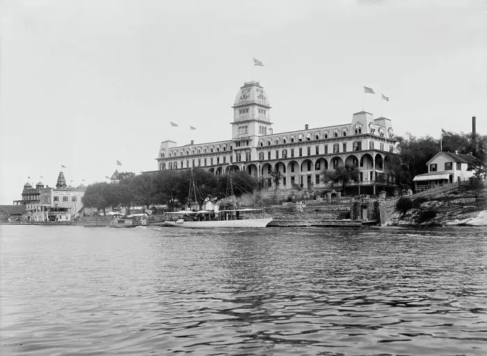 Framed Print : Thousand Island House, Alexandria Bay, Thousand Islands, c1901. Creator: Unknown Framed Print : Thousand Island House, Alexandria Bay, Thousand Islands, c1901. Creator: Unknown
