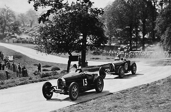 Thrilling racing in rural England: Bugattis at Donington, 1937