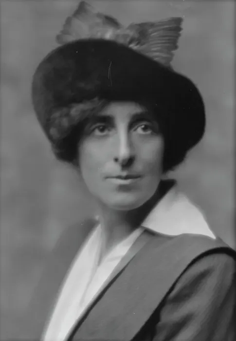 Framed Print : Todd, Helen, portrait photograph, 1913. Creator: Arnold Genthe Framed Print : Todd, Helen, portrait photograph, 1913. Creator: Arnold Genthe
