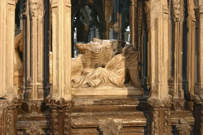Framed Print : Tomb of Edward II, Gloucester Cathedral, Gloucestershire Framed Print : Tomb of Edward II, Gloucester Cathedral, Gloucestershire