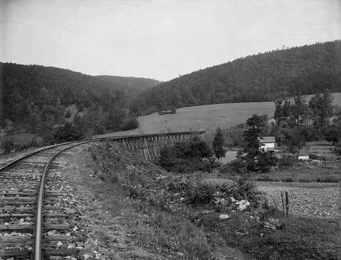 Framed Print : Toms Creek trestle [Frederick County, Md.], between 1900 and 1905. Creator: Unknown