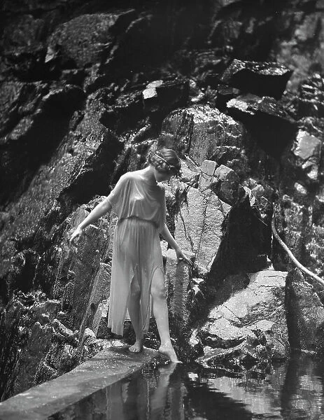 Tonetti, Miss, at Sneding's Landing, 1921 June 7. Creator: Arnold Genthe