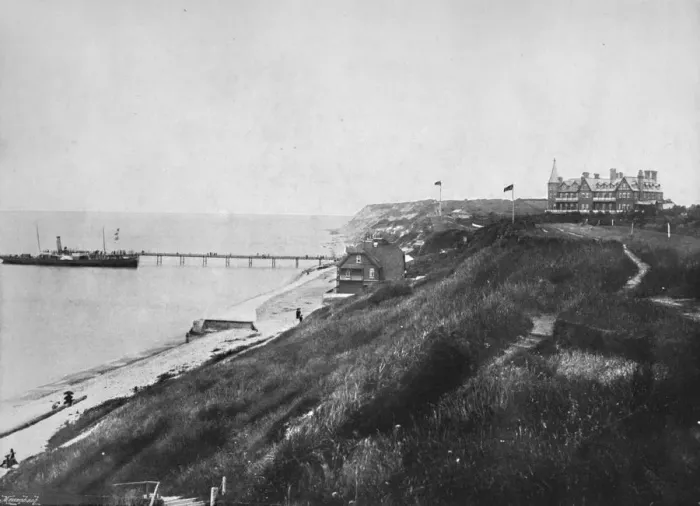 Framed Print : Totland Bay - An Excursion Steamer at the Pier, 1895 Framed Print : Totland Bay - An Excursion Steamer at the Pier, 1895