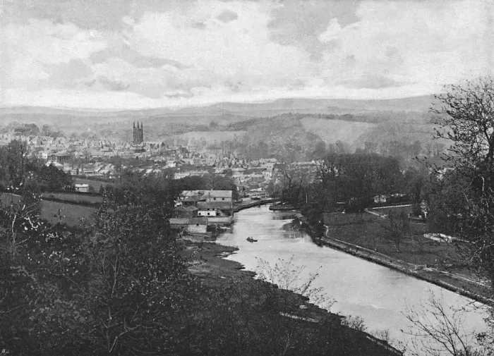 Framed Print : Totnes, from the Sharpham Road, c1896. Artist: Brinley & Son Framed Print : Totnes, from the Sharpham Road, c1896. Artist: Brinley & Son