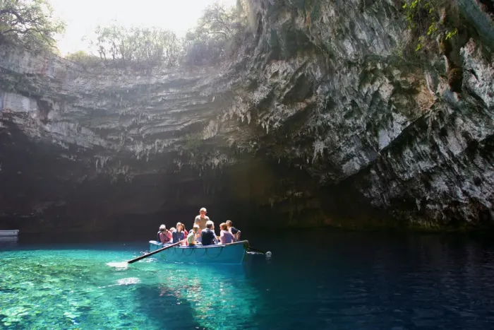 Framed Print : Tourist boat on Melissani Lake, Kefalonia, Greece Framed Print : Tourist boat on Melissani Lake, Kefalonia, Greece