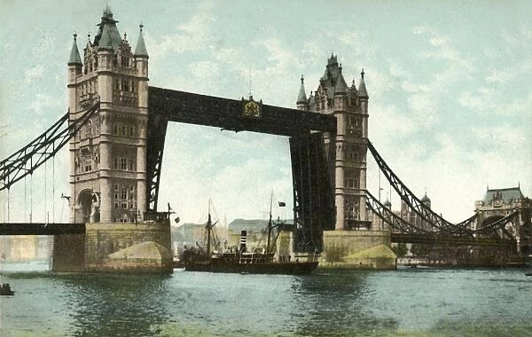 Tower Bridge, London, 1906. Creator: Unknown