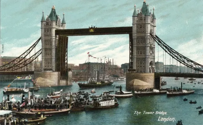 Framed Print : The Tower Bridge, London, c1910