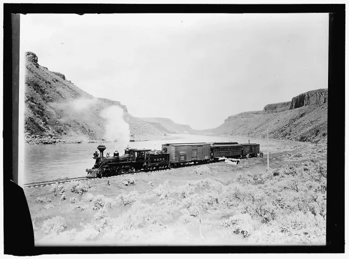 Framed Print : Train, between 1913 and 1917. Creator: Harris & Ewing. Train, between 1913 and 1917. Creator: Harris & Ewing Framed Print : Train, between 1913 and 1917. Creator: Harris & Ewing. Train, between 1913 and 1917. Creator: Harris & Ewing