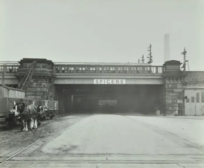 Framed Print : Train passing over the Chelsea Road, London, 1936 Framed Print : Train passing over the Chelsea Road, London, 1936