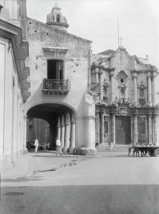 Framed Print : Travel views of Cuba and Guatemala, between 1899 and 1926. Creator: Arnold Genthe Framed Print : Travel views of Cuba and Guatemala, between 1899 and 1926. Creator: Arnold Genthe