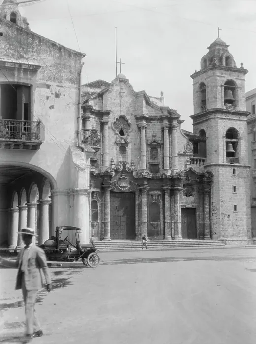 Framed Print : Travel views of Cuba and Guatemala, between 1899 and 1926. Creator: Arnold Genthe Framed Print : Travel views of Cuba and Guatemala, between 1899 and 1926. Creator: Arnold Genthe