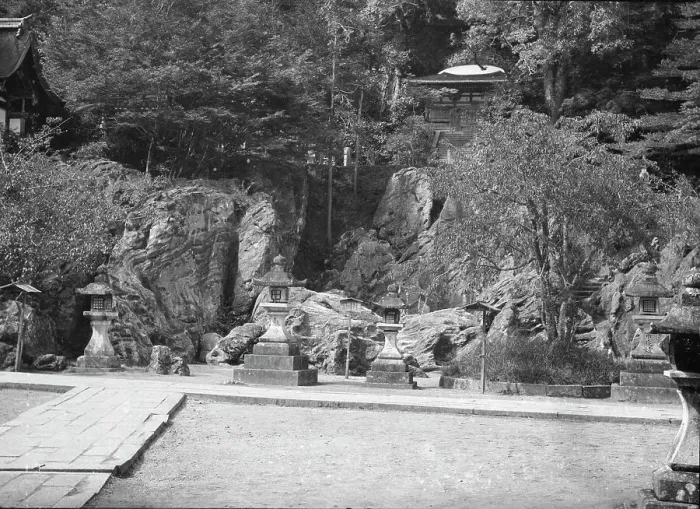 Framed Print : Travel views of Japan and Korea, 1908. Creator: Arnold Genthe Framed Print : Travel views of Japan and Korea, 1908. Creator: Arnold Genthe
