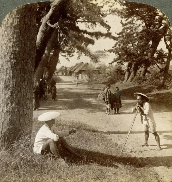 Framed Print : Travellers resting under the pines at Suzukawa, old post road from Tokyo to Kyoto, Japan, 1904. Artist: Underwood & Underwood Framed Print : Travellers resting under the pines at Suzukawa, old post road from Tokyo to Kyoto, Japan, 1904. Artist: Underwood & Underwood