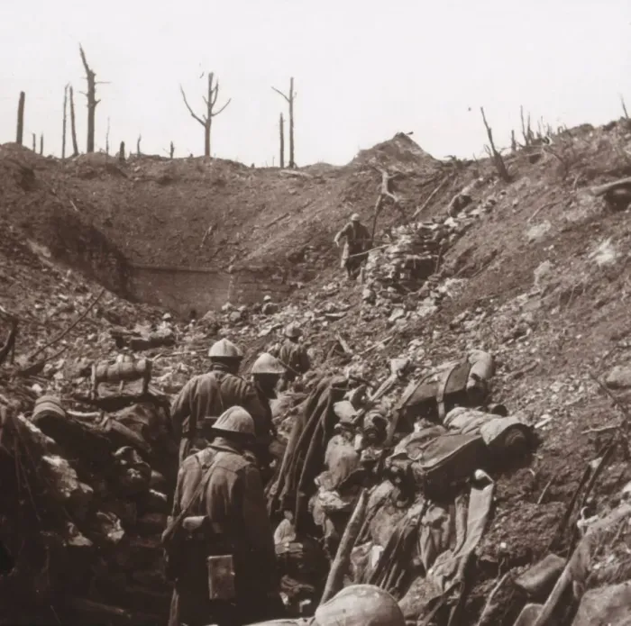 Framed Print : Trenches, Fort Vaux, northern France, c1914-c1918