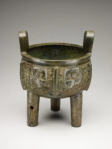 Tripod Cauldron oF Ran (Ran ding), Late Shang dynasty, 13th-11th century B. C