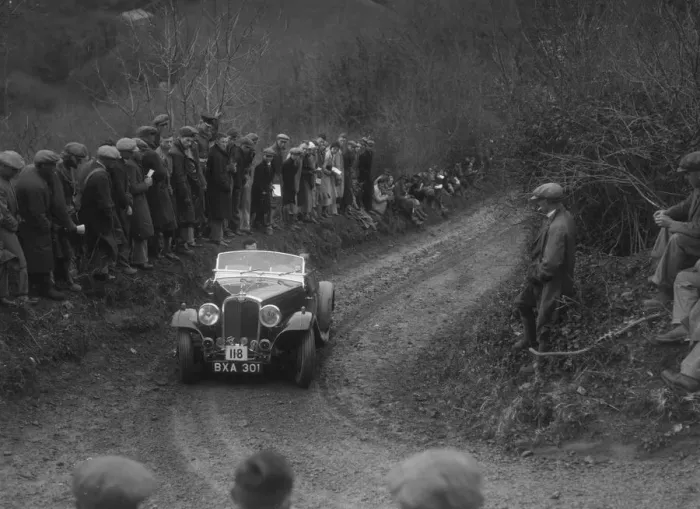 Framed Print : Triumph of HF Burt competing in the MCC Lands End Trial, 1935. Artist: Bill Brunell