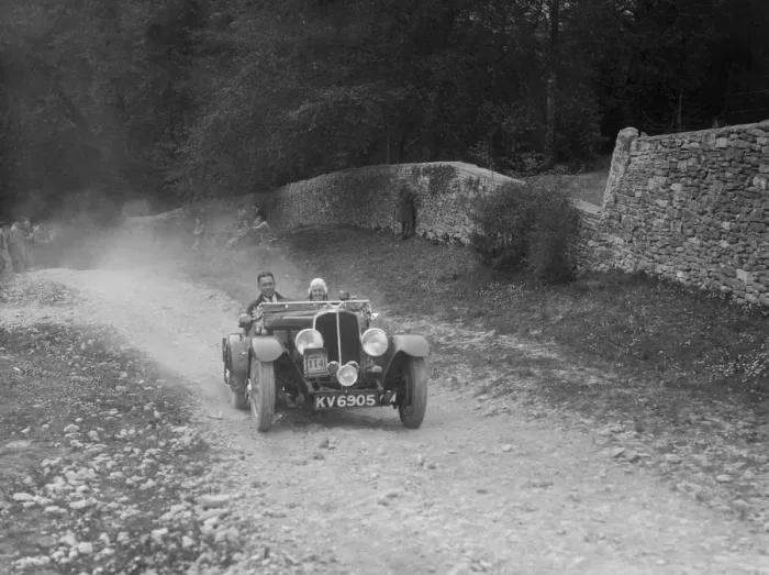 Framed Print : Triumph open tourer competing in a motoring trial, Nailsworth Ladder, Gloucestershire, 1930s Framed Print : Triumph open tourer competing in a motoring trial, Nailsworth Ladder, Gloucestershire, 1930s