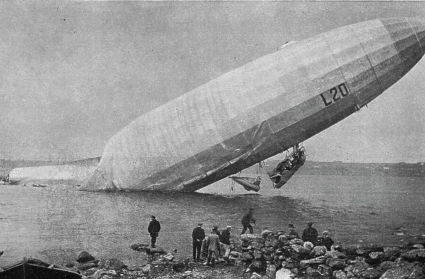 Trois Zeppelins detruits en trois jours. Le 'L20' dans un fjord de Norvege; En derivant... 1916. Creator: Unknown. Trois Zeppelins detruits en trois jours. Le 'L20' dans un fjord de Norvege; En derivant... 1916. Creator: Unknown