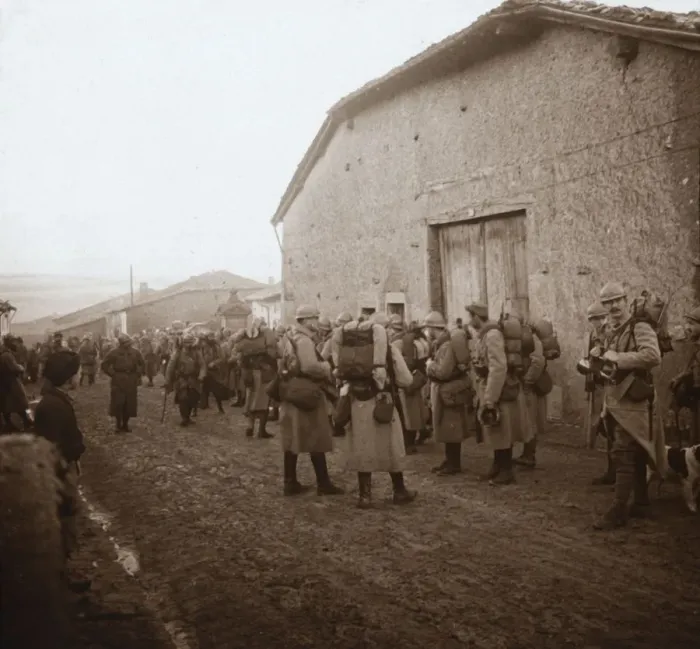 Framed Print : Troops with packs on backs, Somme, northern France, c1914-c1918 Framed Print : Troops with packs on backs, Somme, northern France, c1914-c1918