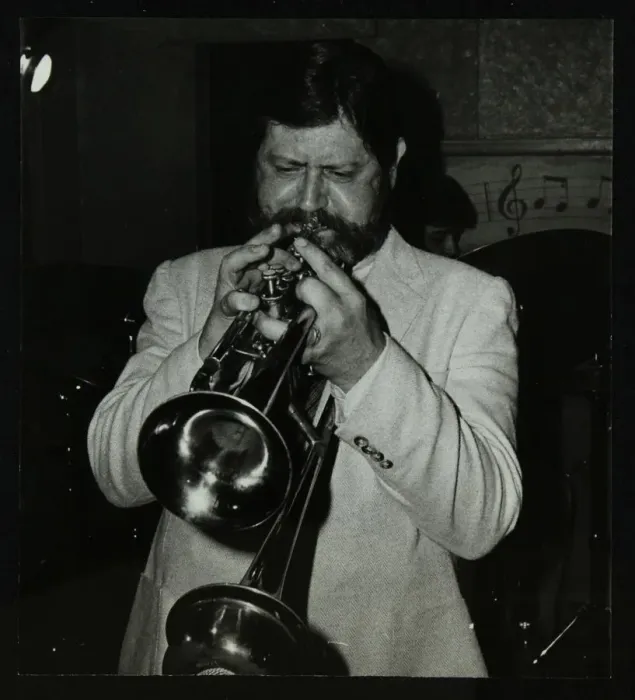 Framed Print : Trumpeter Bobby Shew performing at The Bell, Codicote, Hertfordshire, 19 May 1985 Framed Print : Trumpeter Bobby Shew performing at The Bell, Codicote, Hertfordshire, 19 May 1985
