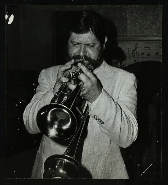 Trumpeter Bobby Shew performing at The Bell, Codicote, Hertfordshire, 19 May 1985
