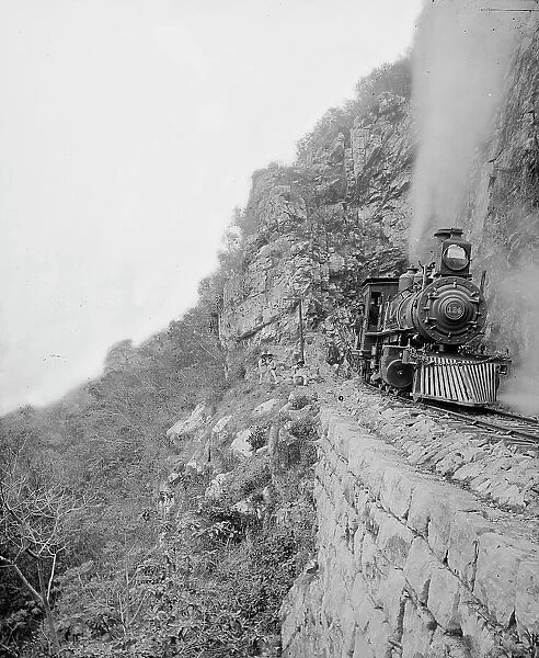 Tunnel 8, Temasopa [sic] Canon, between 1880 and 1897. Creator: William H. Jackson