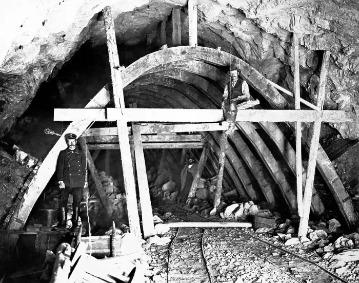 Framed Print : Tunnel Number 30 at Verst 59. Walling, 1900-1904. Creator: Unknown Framed Print : Tunnel Number 30 at Verst 59. Walling, 1900-1904. Creator: Unknown