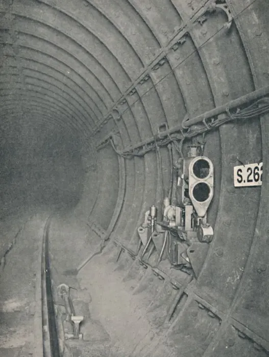 Framed Print : Tunnel Signal and Automatic Train-Stop. London Underground Railways, 1926 Framed Print : Tunnel Signal and Automatic Train-Stop. London Underground Railways, 1926