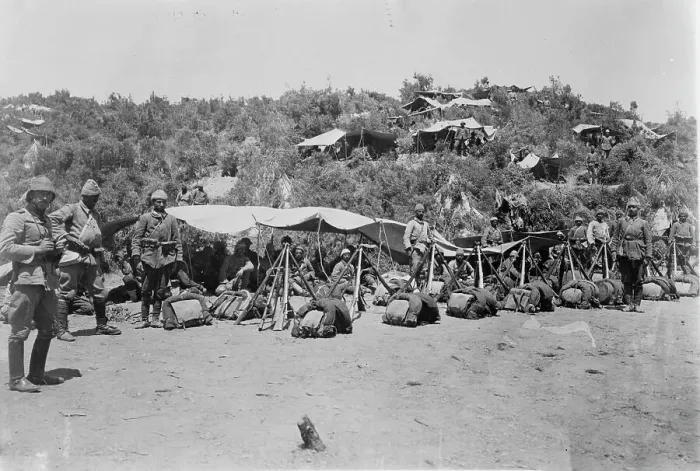 Framed Print : Turk soldiers, Gallipoli, between 1915 and 1916. Creator: Bain News Service Framed Print : Turk soldiers, Gallipoli, between 1915 and 1916. Creator: Bain News Service