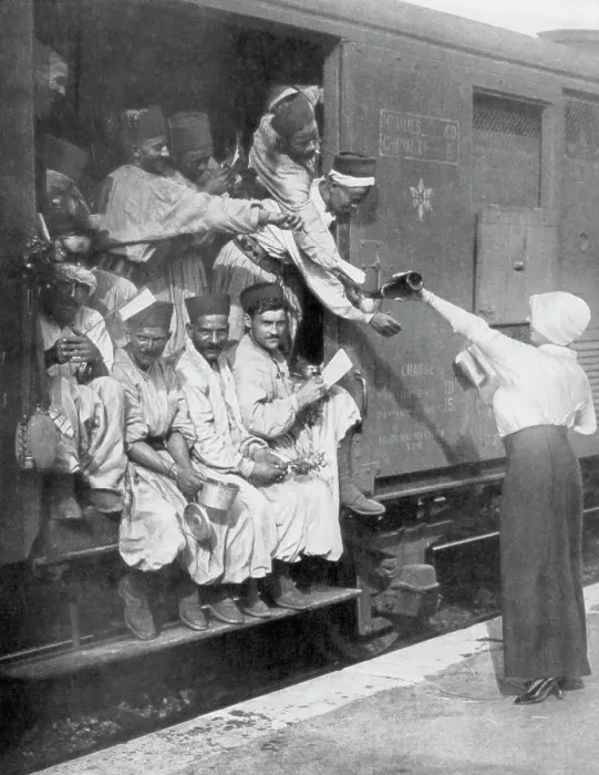 Framed Print : Turkish riflemen en route to the front by train, 1914 Framed Print : Turkish riflemen en route to the front by train, 1914