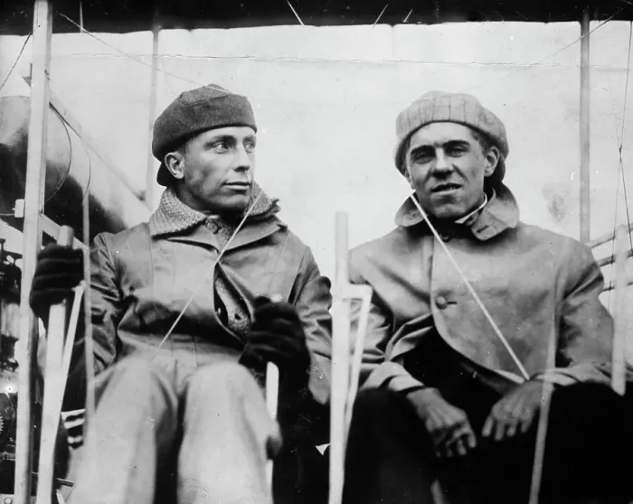Framed Print : Turpin and Lt. Rogers, between c1910 and c1915. Creator: Bain News Service Framed Print : Turpin and Lt. Rogers, between c1910 and c1915. Creator: Bain News Service
