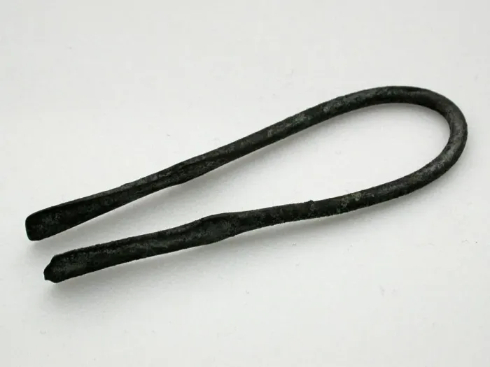 Framed Print : Tweezers, Egypt, New Kingdom, Dynasty 18 (about 1550-1295 BCE). Creator: Unknown Framed Print : Tweezers, Egypt, New Kingdom, Dynasty 18 (about 1550-1295 BCE). Creator: Unknown