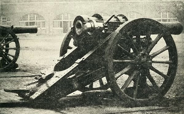 Types of Arms - The 5-Inch Howitzer or Siege Gun, 1900. Creator: Unknown