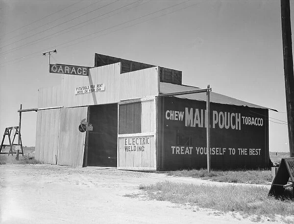 U. S. 99, Fresno County, California, 1939. Creator: Dorothea Lange