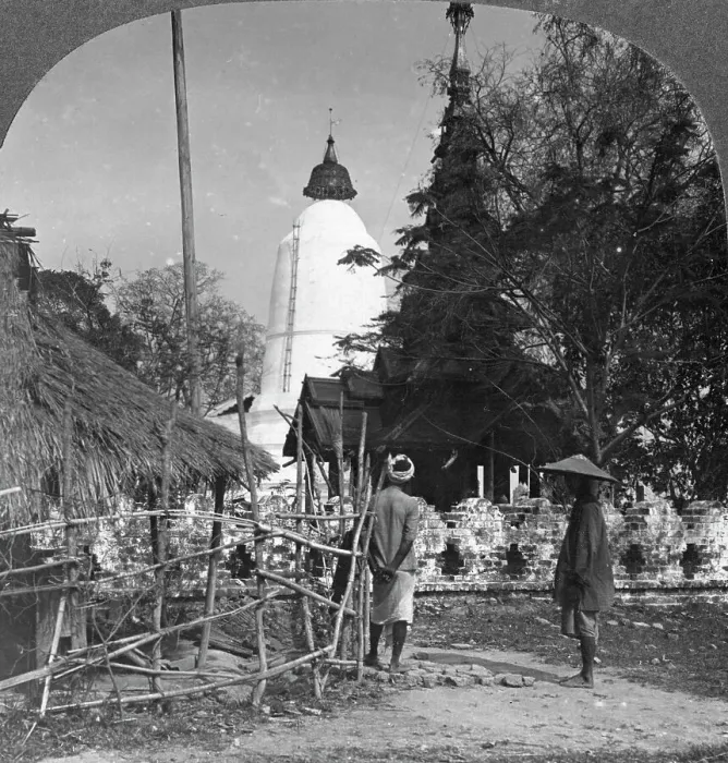 Framed Print : An umbrella shaped pagoda, Bhamo, Burma, 1908. Artist: Stereo Travel Co Framed Print : An umbrella shaped pagoda, Bhamo, Burma, 1908. Artist: Stereo Travel Co