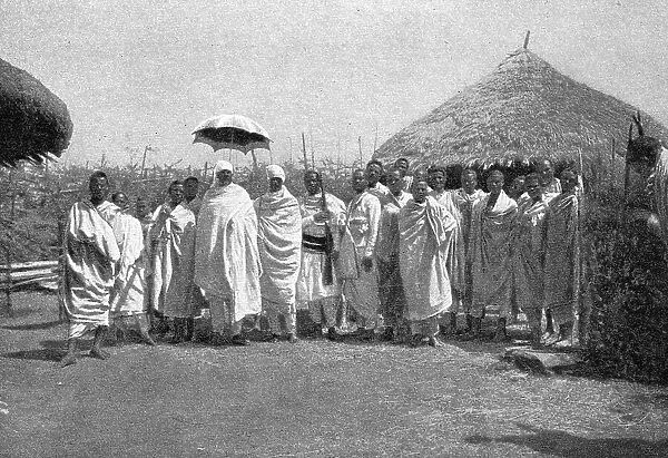 'Un chef abyssin de sa suite; Le Nord-Est Africain, 1914. Creator: Charles Chusseau-Flaviens