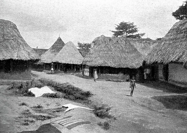 'Un village dans le Sierra Leone; L'Ouest Africain, 1914. Creator: Unknown
